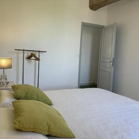 Maison Authentique Avec Jardin Clos, Verriere Et Velos A - Fr-1-489-538 Holiday home