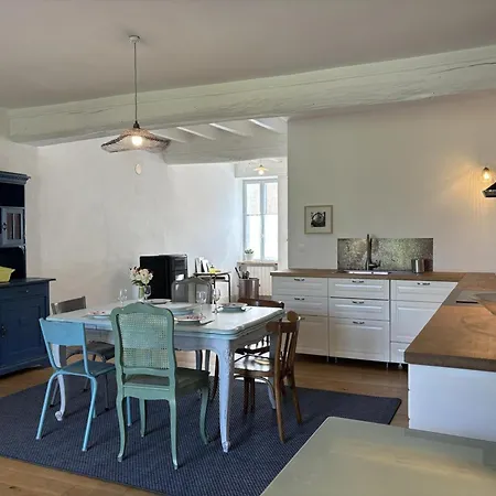 Maison Authentique Avec Jardin Clos, Verriere Et Velos A - Fr-1-489-538